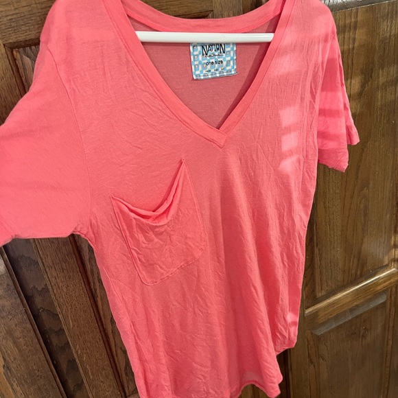 NATION LTD one size coral colored front pocket tee - Picture 4 of 8